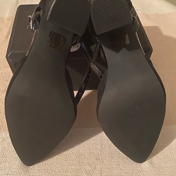 Truffle Collection Wide Fit Pointed Shoes Size 8 - Picture 8 of 8